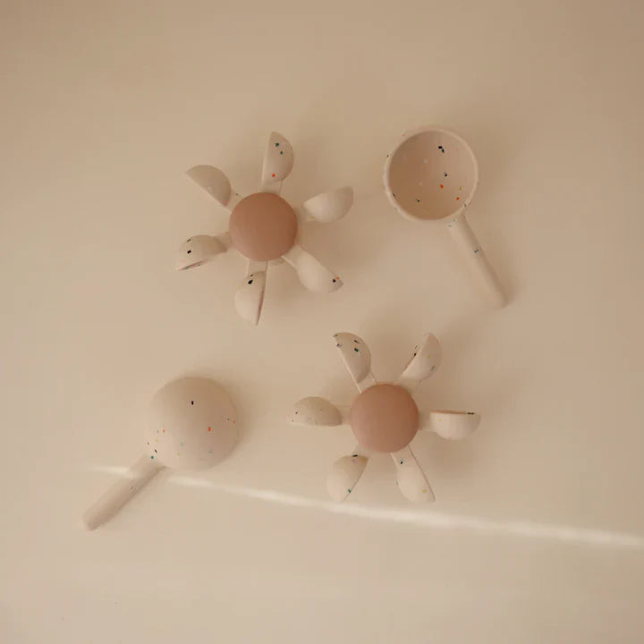 Mushie – Badspeeltje Water Wheel | Interactief & Duurzaam