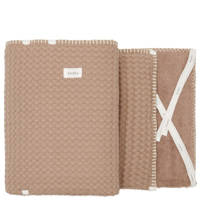 Omrander Bed / Park Amsterdam Wafel Caffe