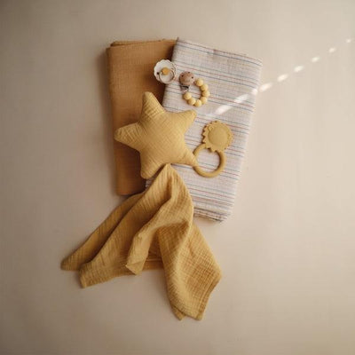 Bijtring Lion Soft Yellow