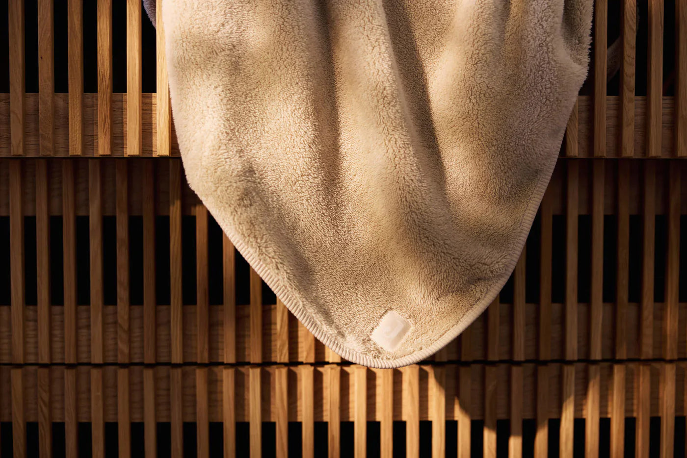 Jollein - Deken Ledikant 100 x 150 cm Basic Jersey Sherpa | Warm Sand