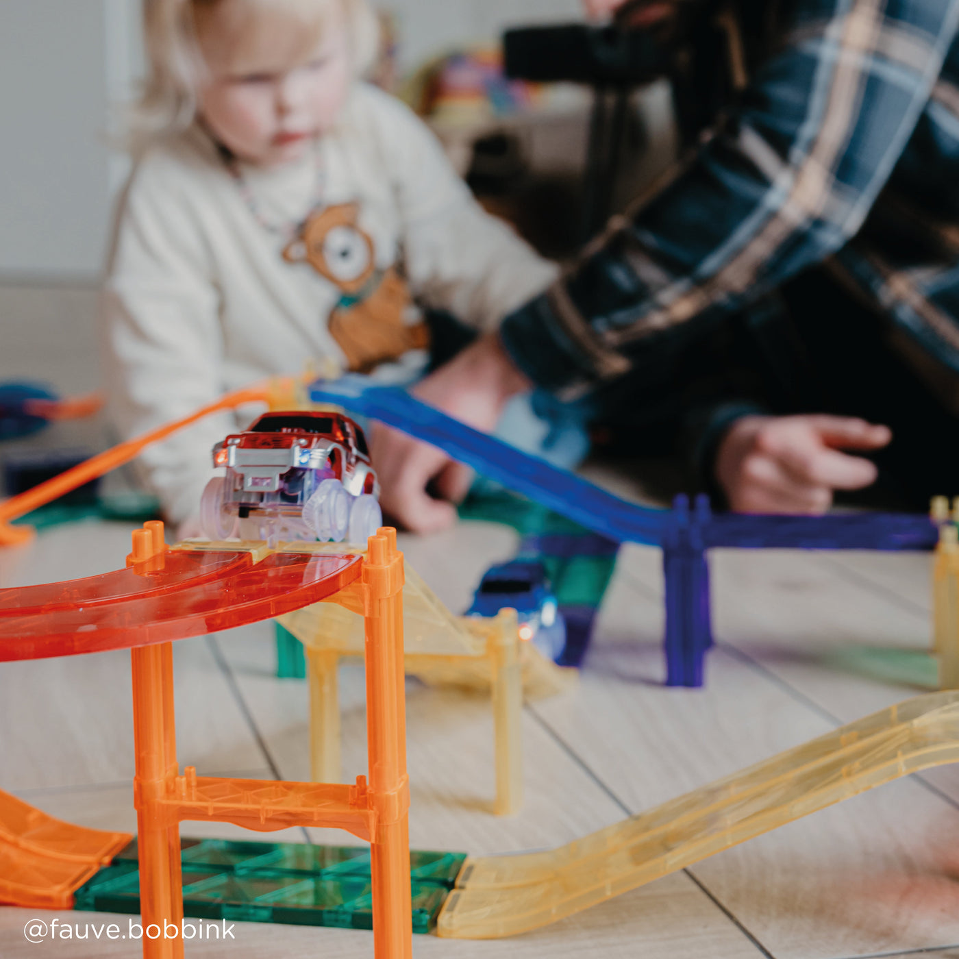 Cleverclixx - Magnetische Tegels Race Track Intense | 65-delige Racebaan Bouwset