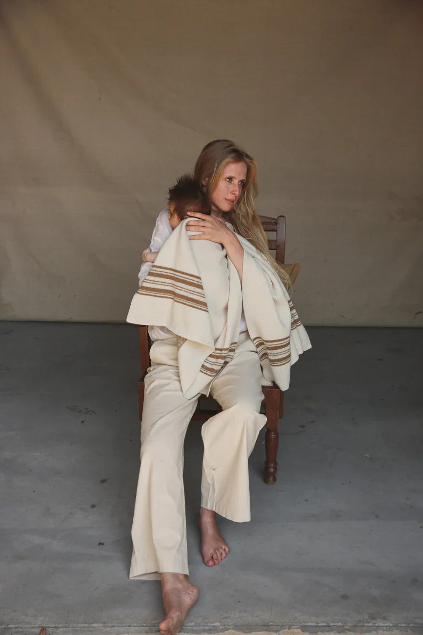 Hvid - Deken 70 x 95 cm Gilbert | Offwhite / Walnut