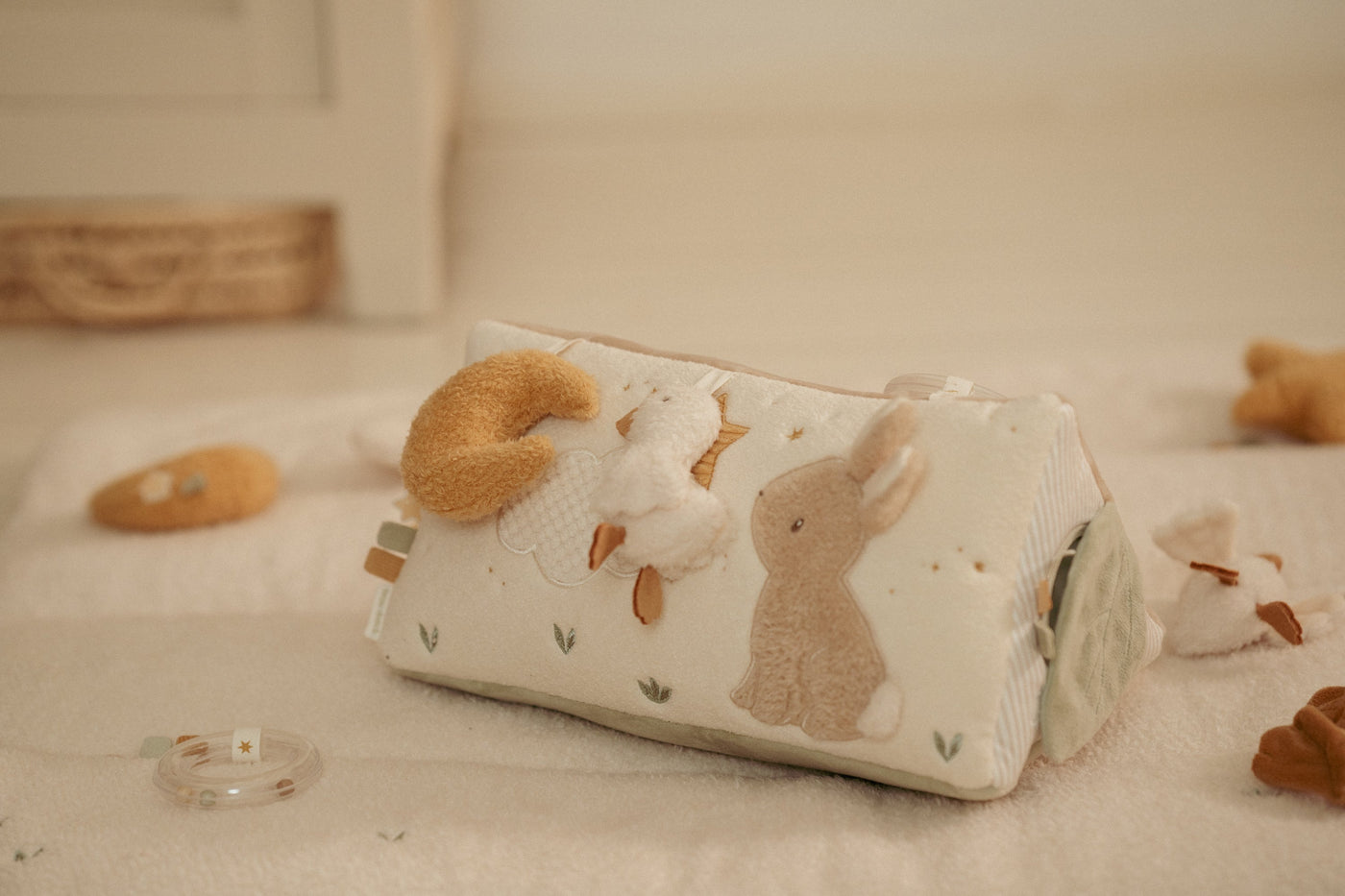 Little Dutch - Activiteitendriehoek Newborn Naturals | Speel & Ontdek