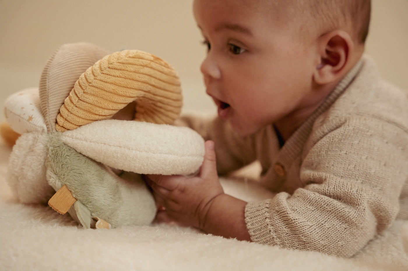 Little Dutch - Grijpbal Newborn Naturals | Zacht & Stimulerend