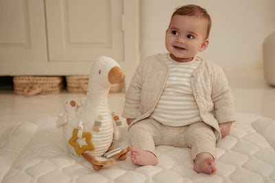 Little Dutch - Activiteitenknuffel Little Goose | Ontdek & Knuffel