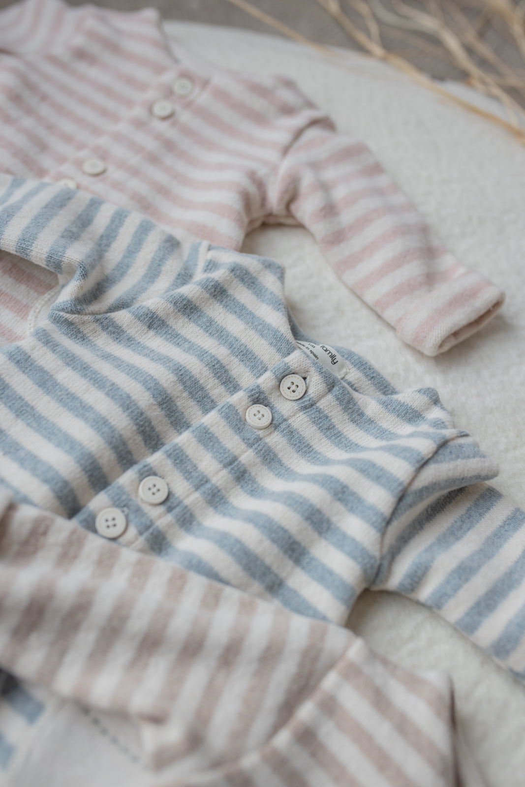 1+ In The Family - Pyjama Met Voetjes Milo Stripes Nuvola
