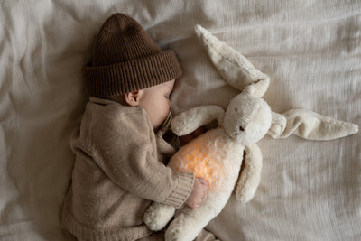 Knuffel The Humming Friend Licht + Geluid 2.0 Cream