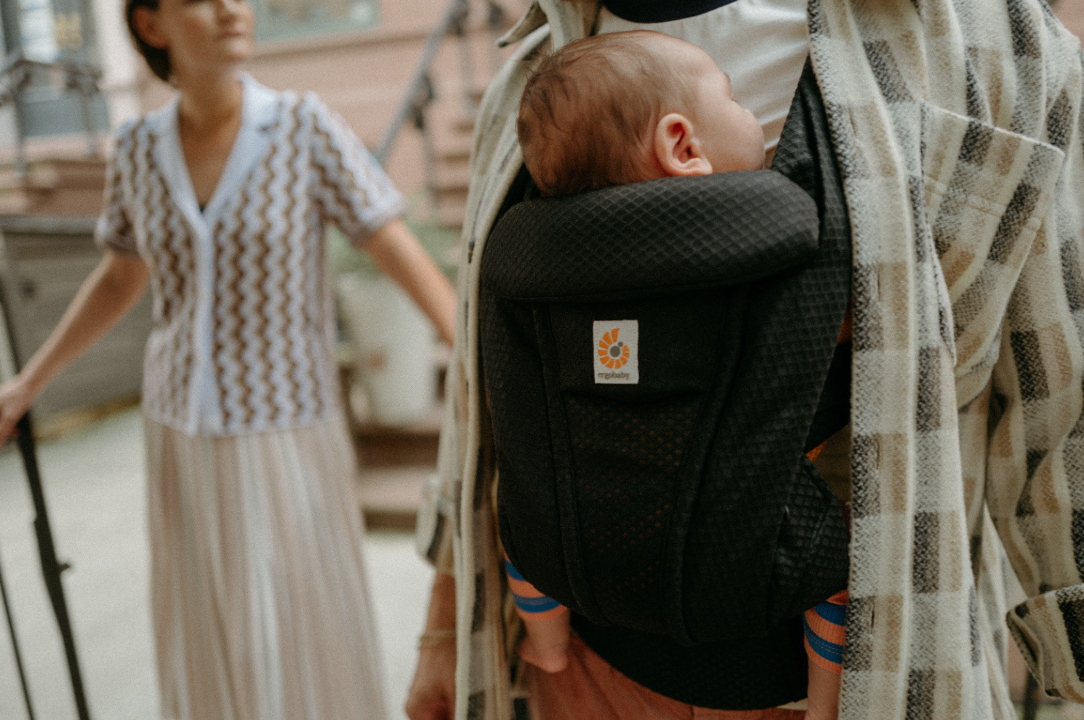 Ergobaby - Draagzak Omni Deluxe Mesh | Onyx Black