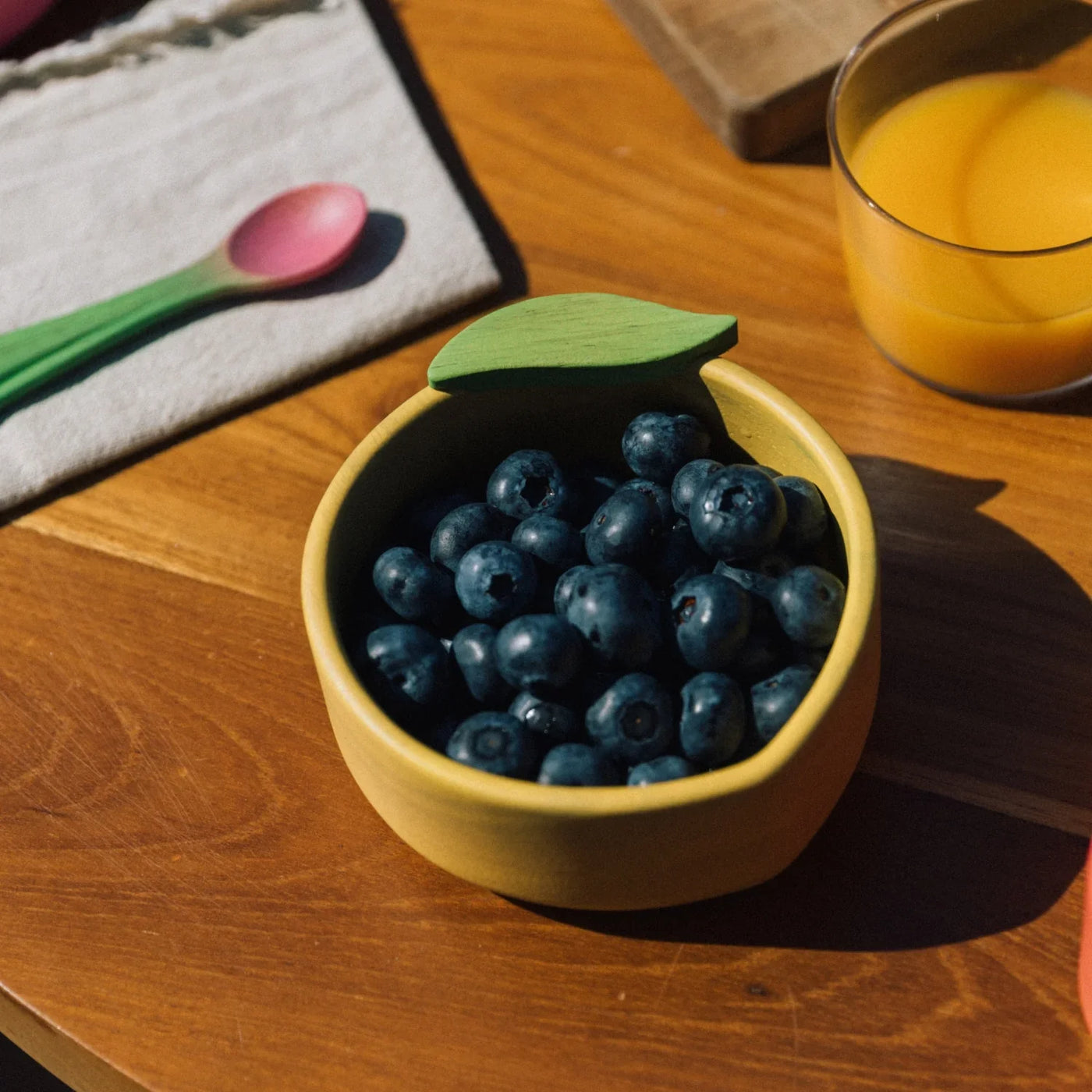 Oli & Carol - Eetset Bord + Lepel Lou The Lemon | Geel