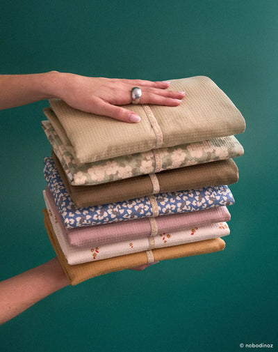 Nobodinoz - Verzorgingsmatje Mozart Waterproof | Blue Yumiko