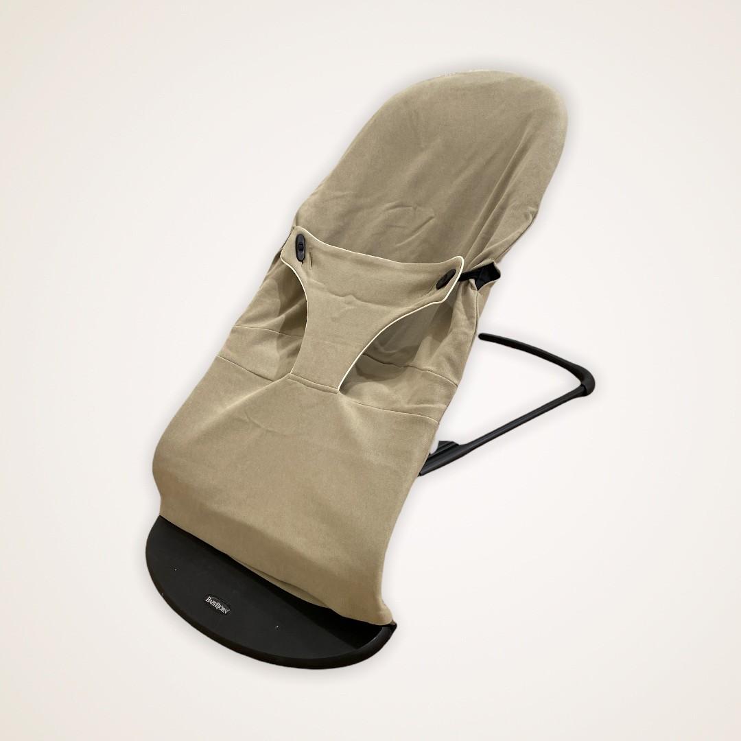 Hoes Relax Billie Olive